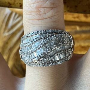 Natural White Diamond Sterling Silver Ring Size 7